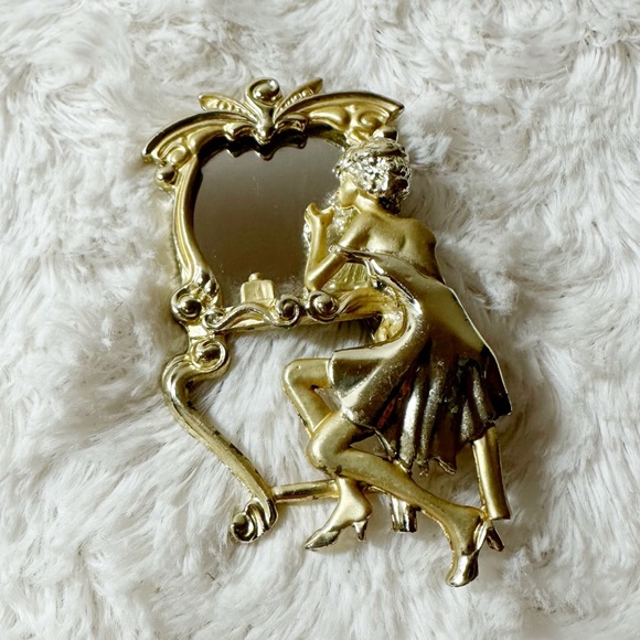 Vintage Jewelry - Vintage Signed AJC Lady in Vanity Mirror Gold Tone Pin